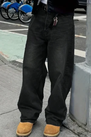 Men's Retro Loose-Fit Jeans, Versatile and Casual for All Seasons