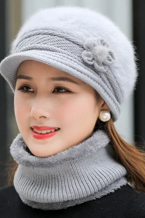 New Women Winter Hat Keep Warm Cap Add Fur Lined Hat & Scarf Warm Set Fashion Hat For Women Casual Faux Fur Flower Knitted Hat